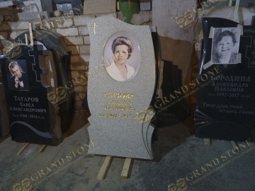 14 овальное фото 30х40 (Италия). матовая не глянцевая поверхность не бликует. размер фото отлично вписывается в размер памятника от 120х60 см